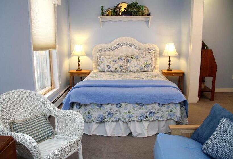 Номер Deluxe, The Brewster Inn