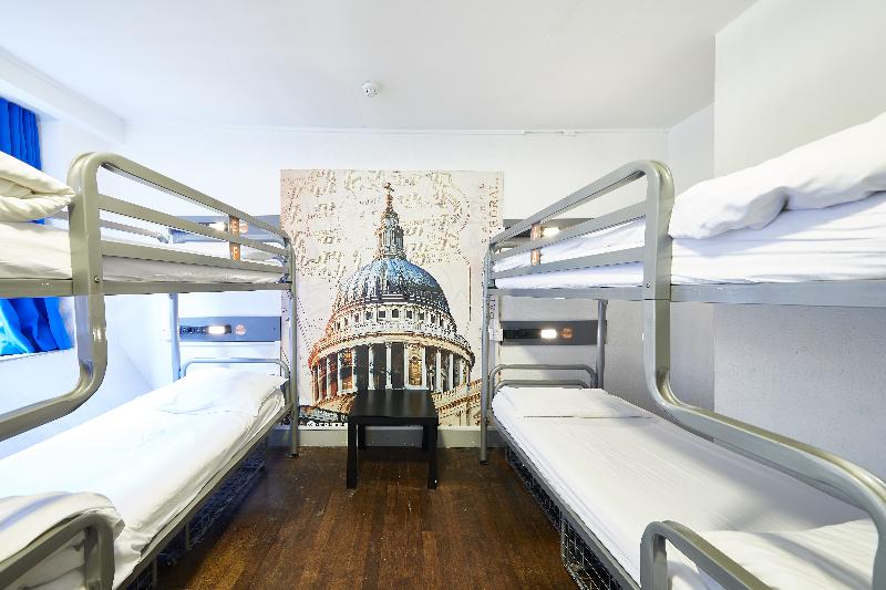 Кровать в Многоместном Номере с Общей Ванной, St Christopher S The Inn   London Bridge