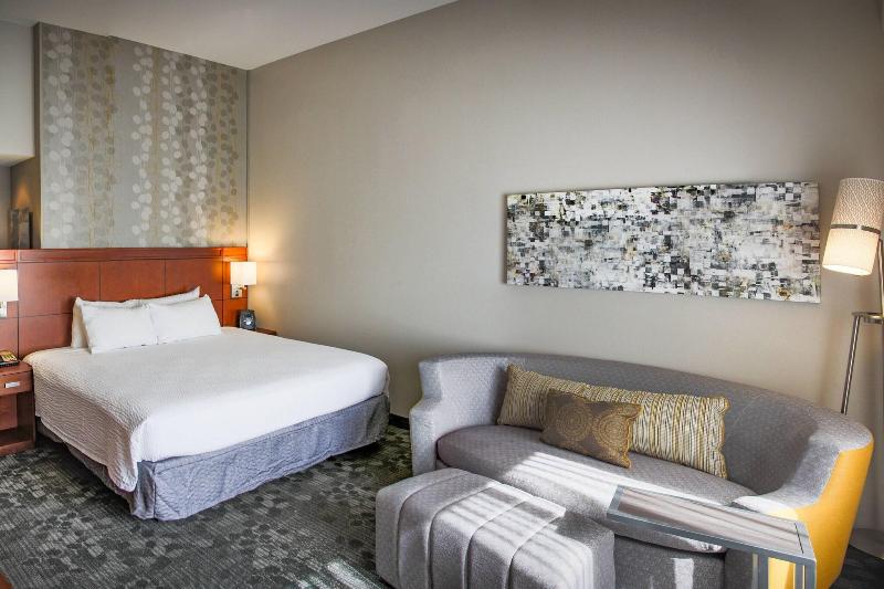 Стандартный Номер Кровать Кинг, Courtyard By Marriott Norman
