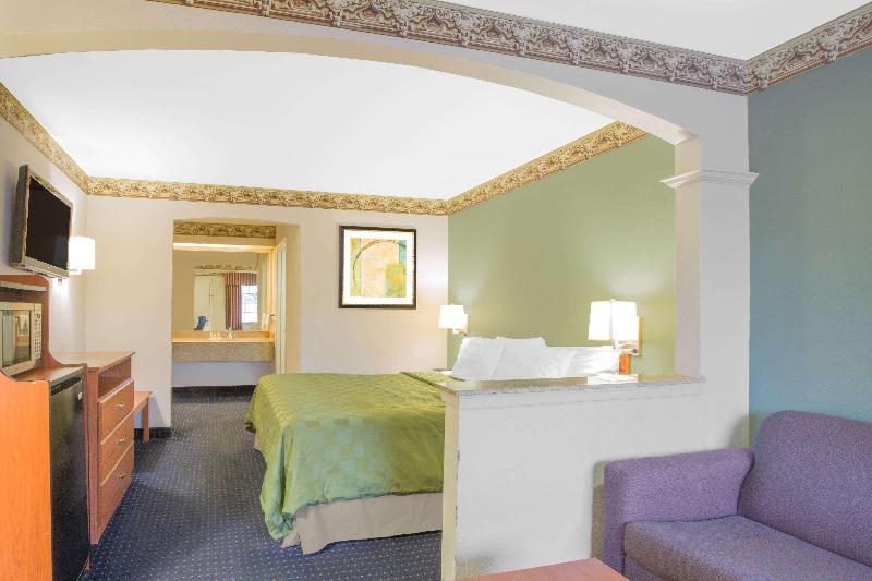 Стандартный Номер Кровать Кинг, Days Inn By Wyndham Nacogdoches/sfa University/downtown