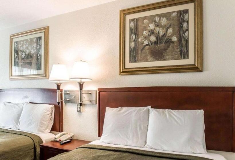 חדר סטנדרט עם מיטת קינג, Econo Lodge