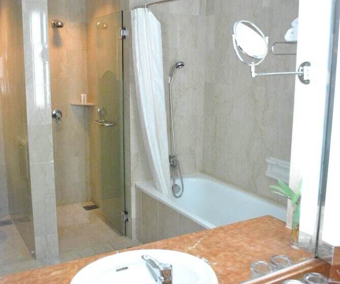 Номер Deluxe, Le Grandeur Palm Resort Johor