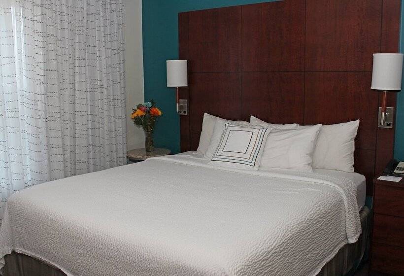 스탠다드 룸 더블 침대, Residence Inn By Marriott Sebring