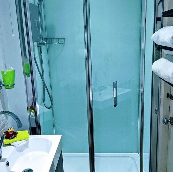 Номер Стандарт Трехместный, Ebor Lodge