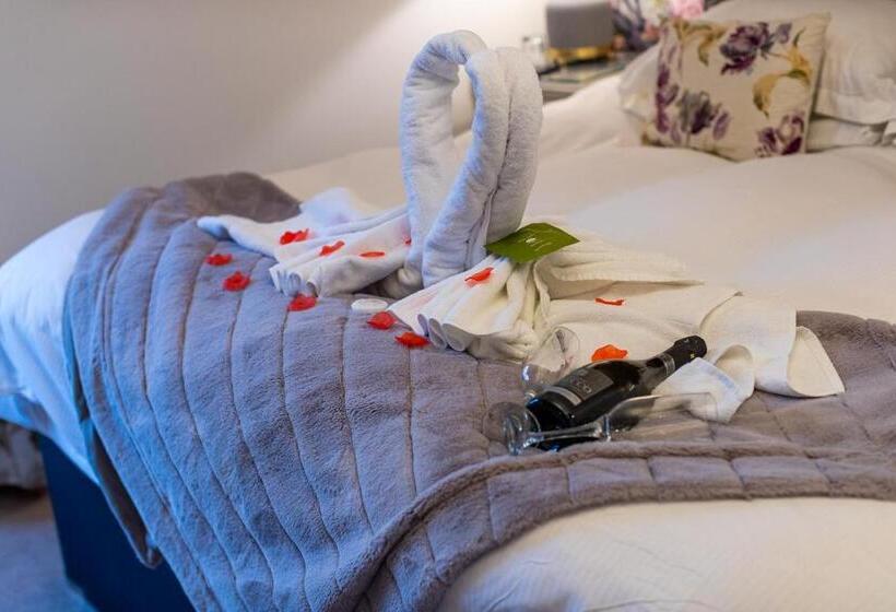 Номер Superior Кровать Кинг, Holly Lodge Guest House With Free Off Site Health Club