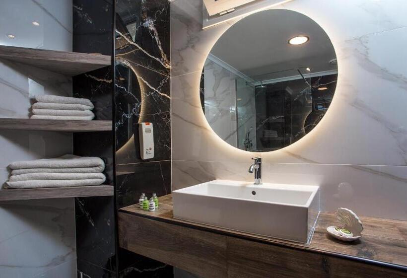 اتاق لوکس با چشم‌انداز دریا, Lindos White Hotel & Suites