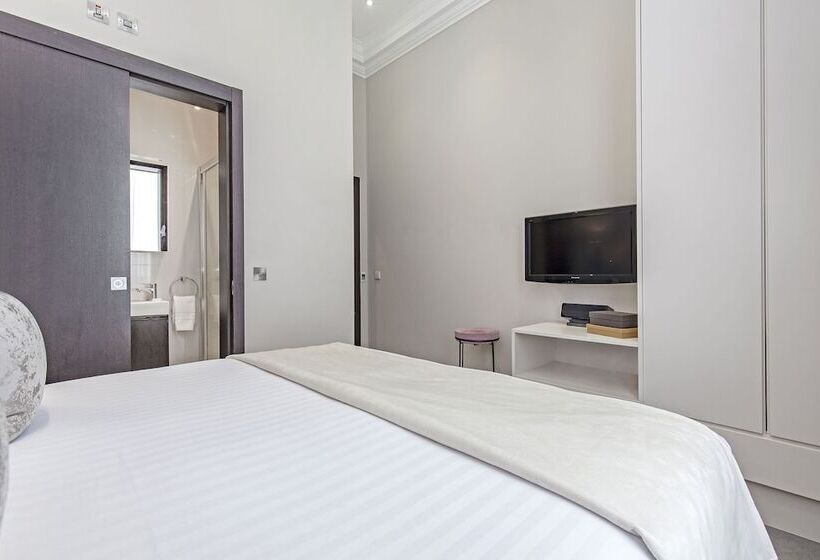 Апартаменты Deluxe 3 Спальни, 130 Queen S Gate Apartments