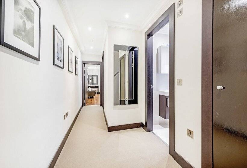 Апартаменты Superior 2 Спальни, 130 Queen S Gate Apartments