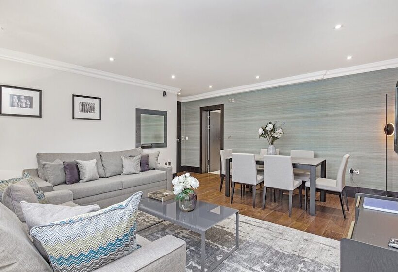 Апартаменты Superior 3 Спальни, 130 Queen S Gate Apartments