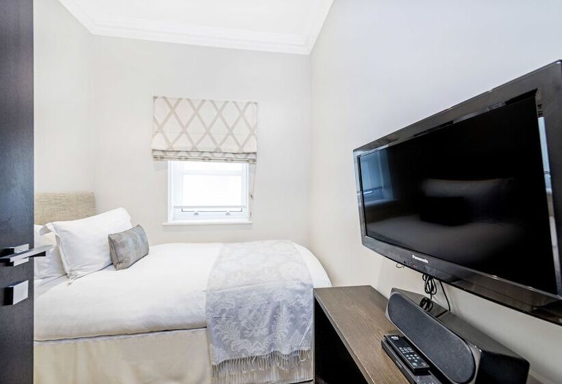 Апартаменты Ejecutiva 3 Спальни, 130 Queen S Gate Apartments
