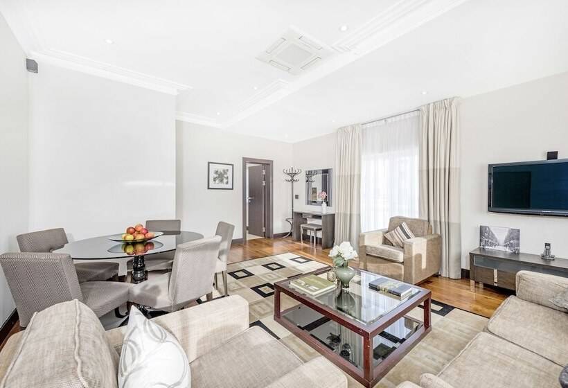 Апартаменты Ejecutiva 3 Спальни, 130 Queen S Gate Apartments
