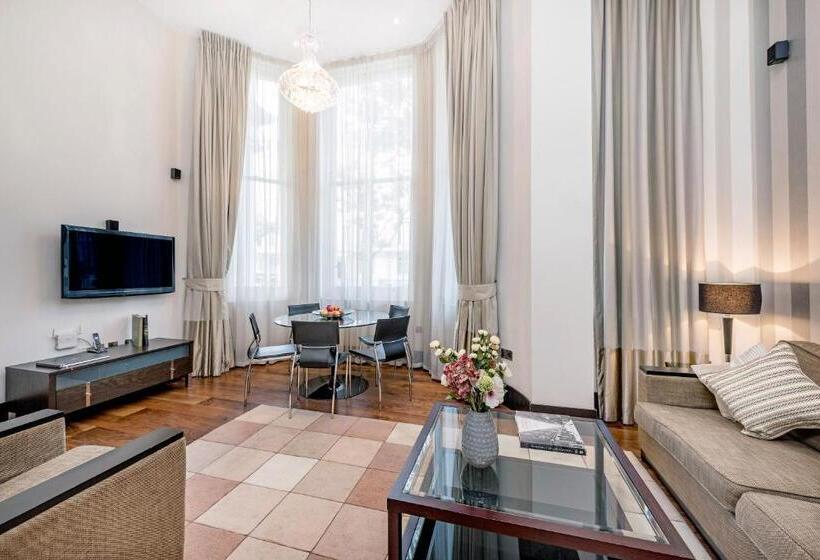 Апартаменты Deluxe 2 Спальни, 130 Queen S Gate Apartments