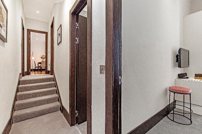 Апартаменты Deluxe 3 Спальни, 130 Queen S Gate Apartments