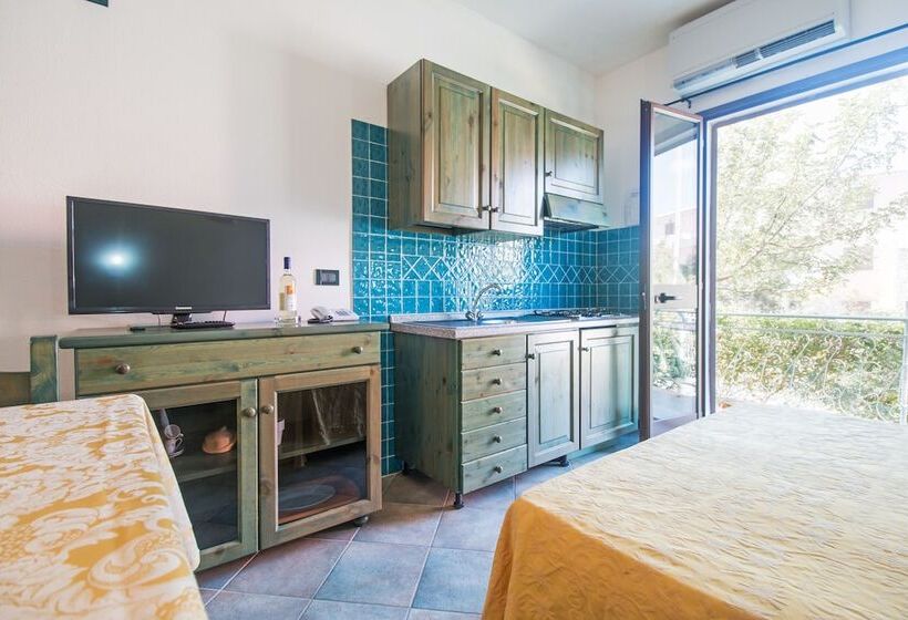 استودیوی استاندارد, Albergo Residenziale Gli Ontani