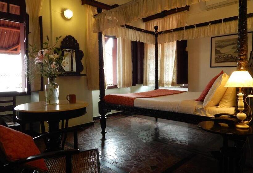 豪华房间, Welcomheritage Panjim Inn