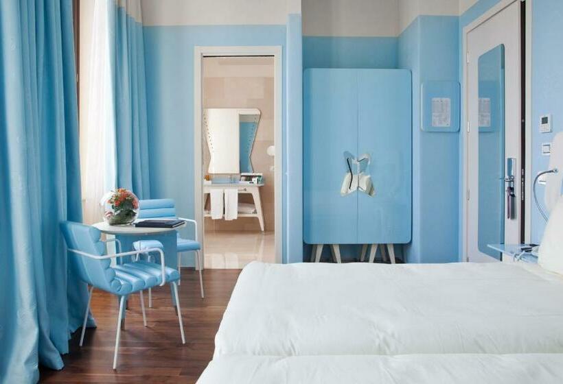 Habitación Triple Superior, Jr Hotels Bari Grande Albergo Delle Nazioni