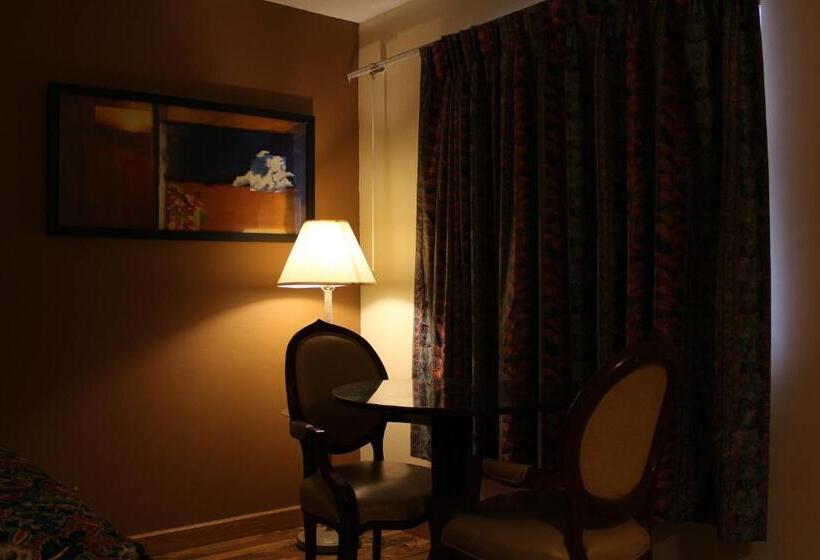 Номер Стандарт, American Inn And Suites