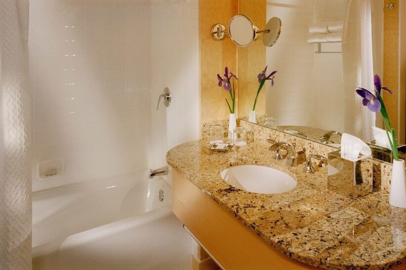 Junior Suite, Orchard Garden