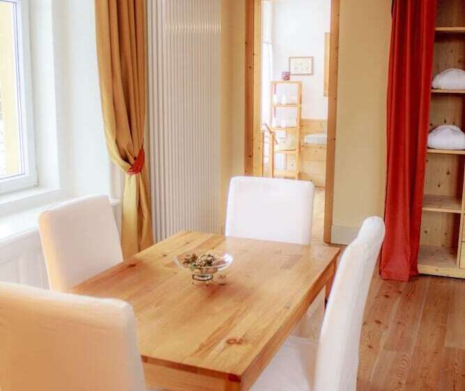 Апартаменты Deluxe 1 Спальня, Maloja Palace