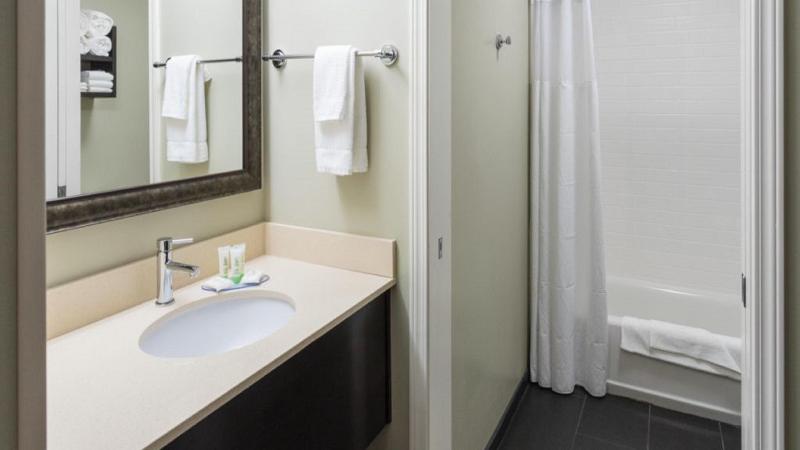 Люкс Кровать Кинг, Staybridge Suites Wichita Falls, An Ihg