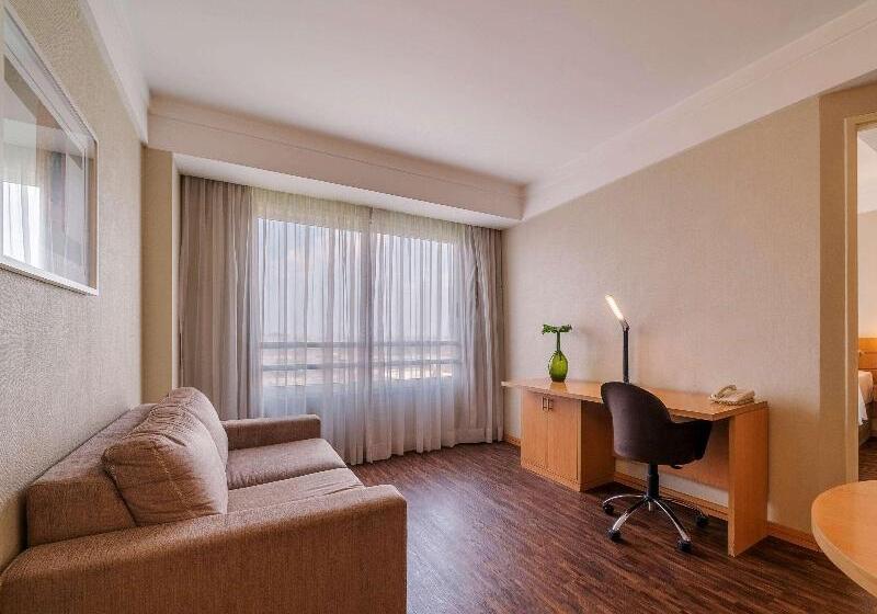 Люкс Кровать Кинг, Staybridge Suites Wichita Falls, An Ihg