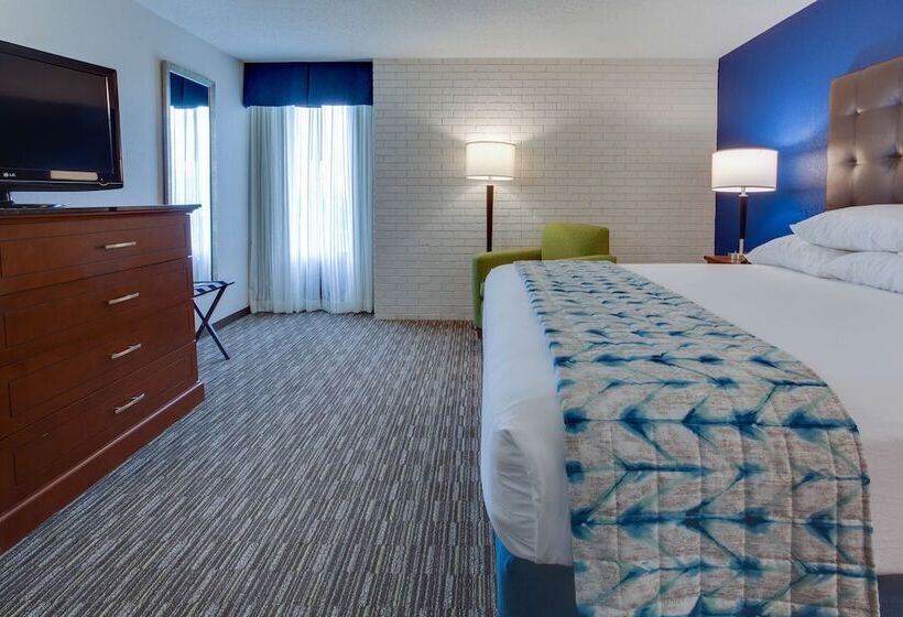 スイート, Drury Inn & Suites Nashville Airport