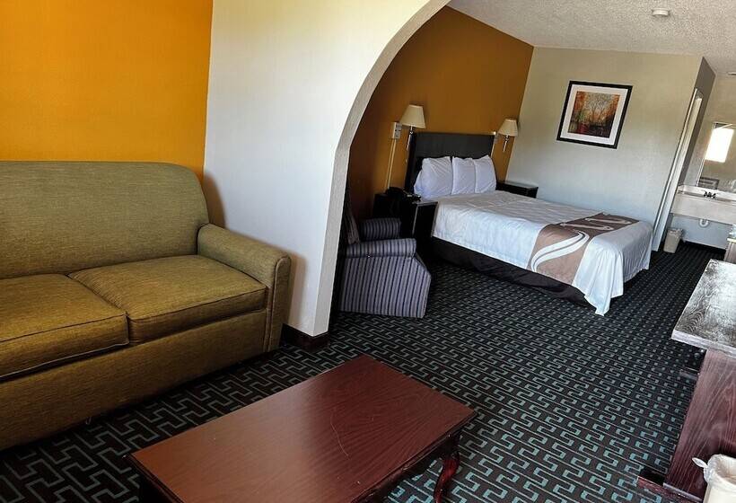 프레지덴셜 스위트, Express Inn & Suites