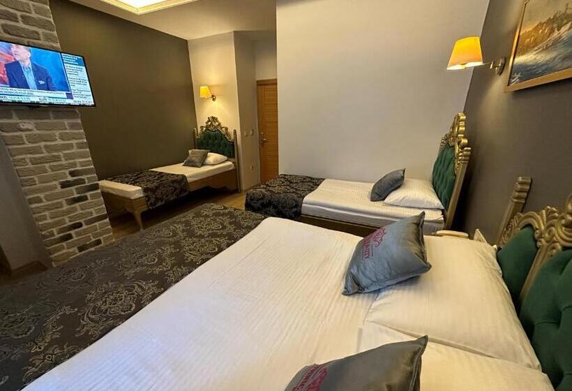 اتاق سوپریور چهار تخته, Ethnica Hotel Old City