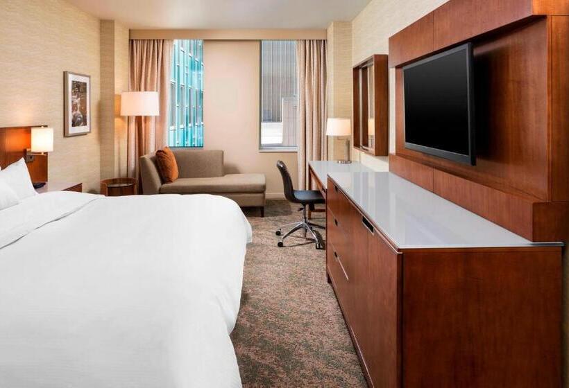스탠다드 룸 킹사이즈 침대, The Westin Minneapolis