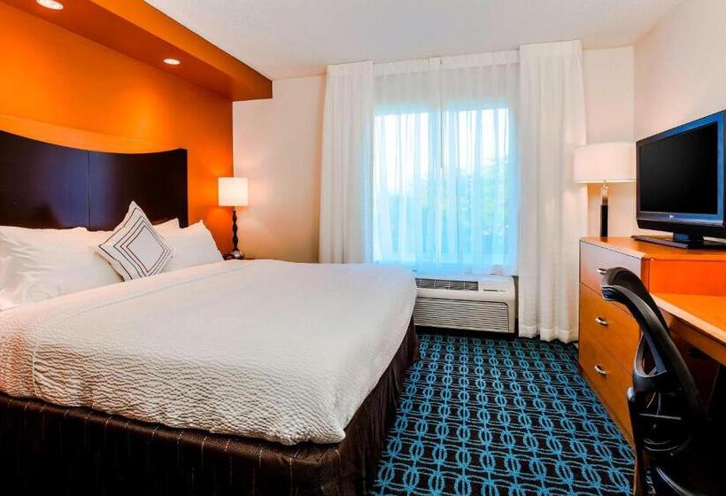 스탠다드 스튜디오 킹침대, Fairfield By Marriott Wilkes Barre