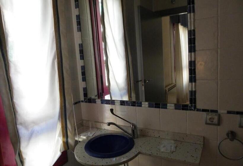 Номер Стандарт, Hostal Sierra