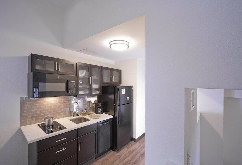 Студия Стандарт, Candlewood Suites Baltimore   Inner Harbor, An Ihg