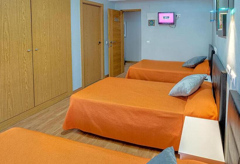 Трехместный Номер Superior, Hostal Real Aranjuez