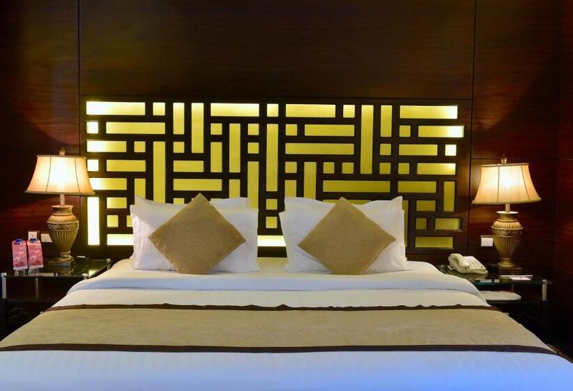 行政套房, Awaliv International