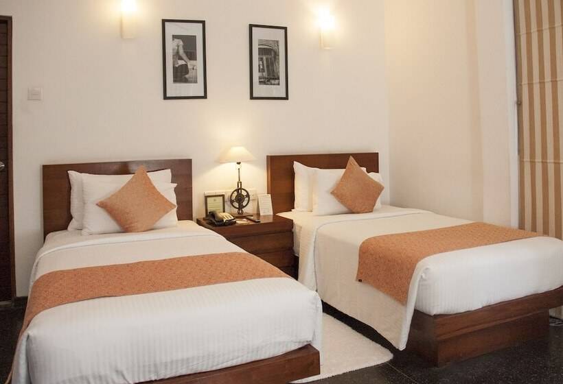 디럭스 룸, Colombo Court Hotel & Spa