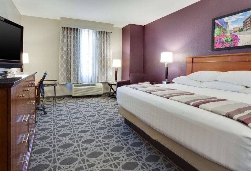 Номер Deluxe, Drury Inn & Suites Middletown Franklin