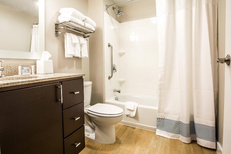 Студио Стандарт Кровать Кинг, Towneplace Suites By Marriott Gilford