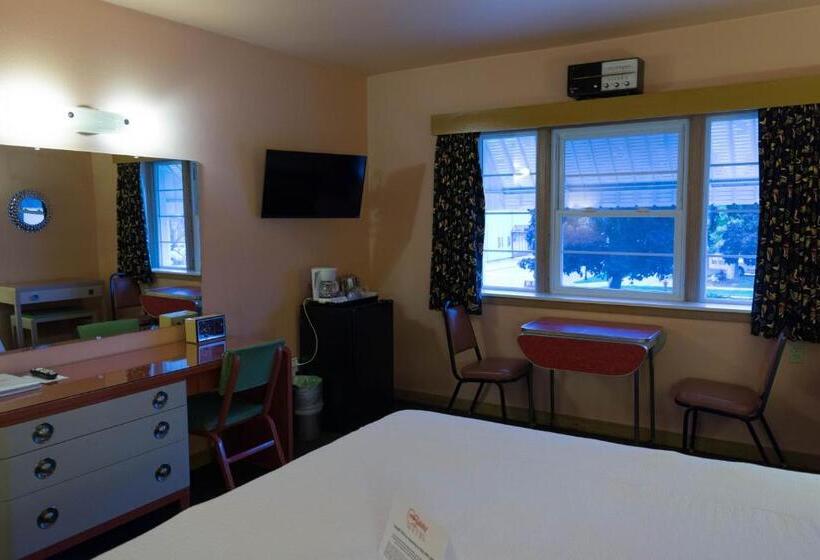 Стандартный Номер Кровать Кинг, Holiday Music Motel