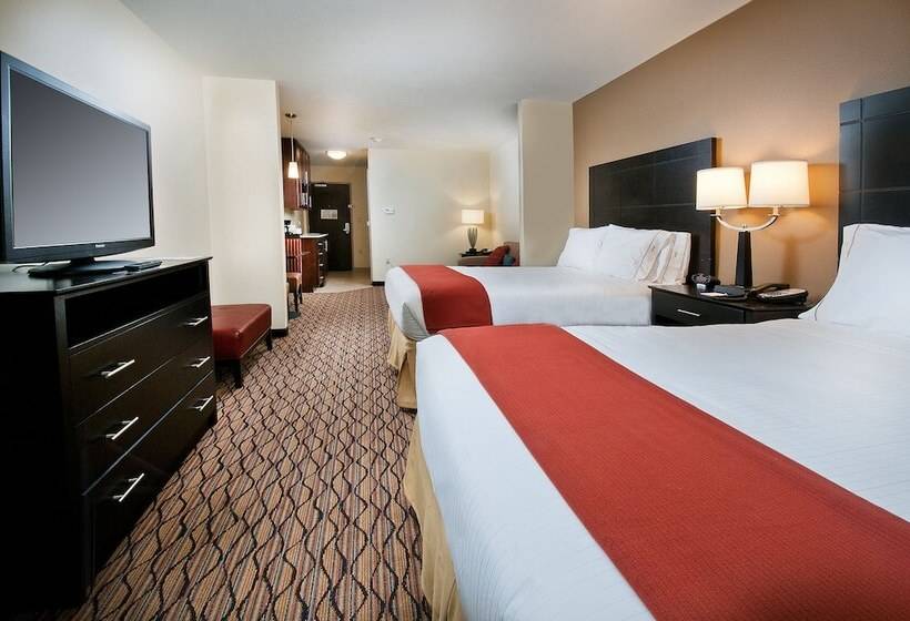 장애인을 위한 스위트, Holiday Inn Express Hotel And Suites Pearsall, An Ihg