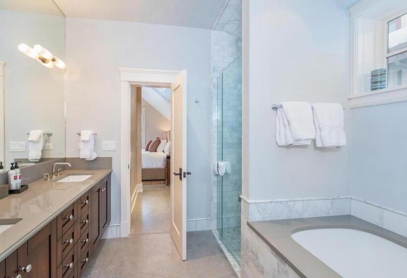 דירה בת חדר שינה 1 עם מרפסת, The Auberge Residences At Element 52