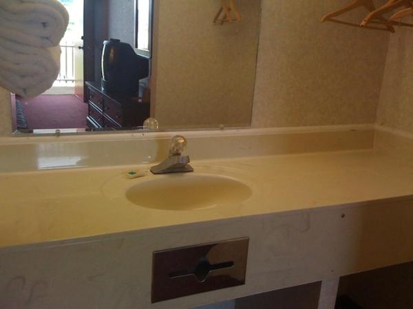 Номер Стандарт 2 Двуспальные Кровати, Welborn Motel   Hamptonville
