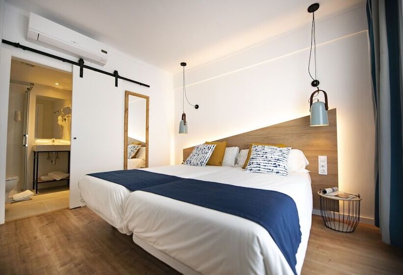 스탠다드 발코니 룸, Hostal Blanca