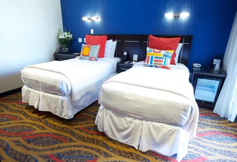 اتاق پریمیوم با بالکن, Nesva Hotel   New York City Vista