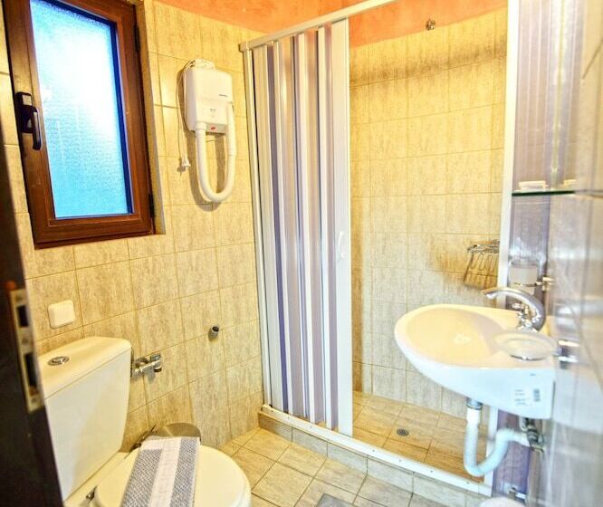 １階の１ベッドルームアパートメント, Anemomili Village