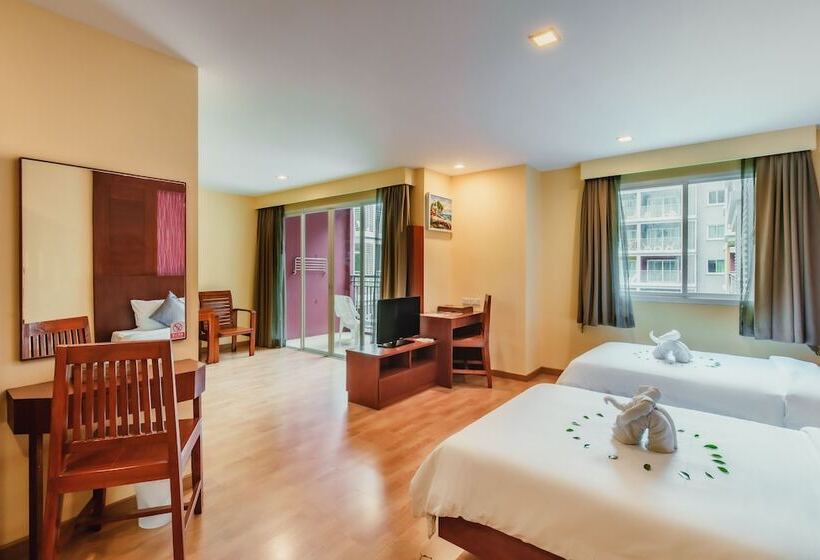 디럭스 스위트, Elite Suites Patong