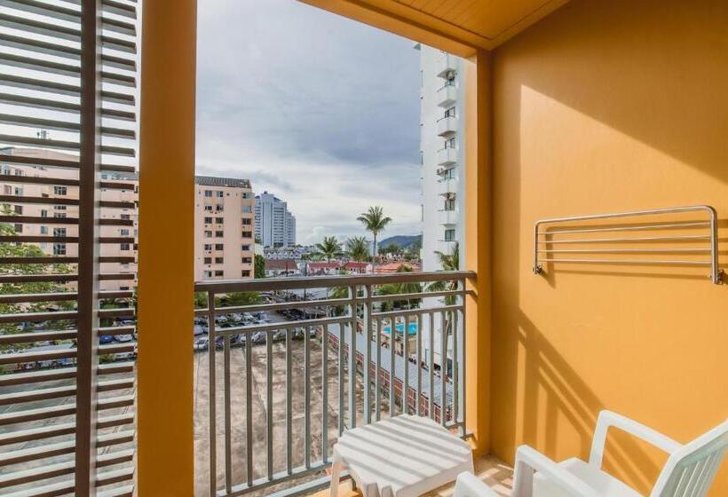 디럭스 스위트 킹 침대, Elite Suites Patong