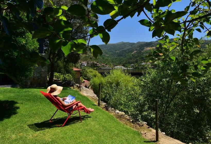 Апартаменты 3 Спальни, Casas De Pousadouro