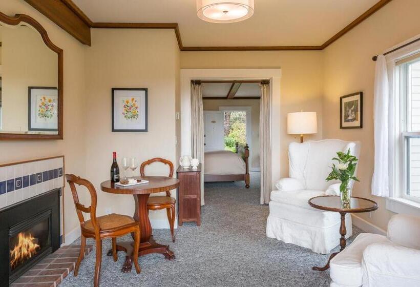 스위트 킹사이즈 침대, Scp Mendocino Inn And Farm