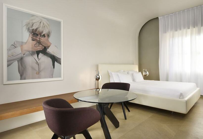 سوییت جونیور, Palazzo Montemartini Rome, A Radisson Collection