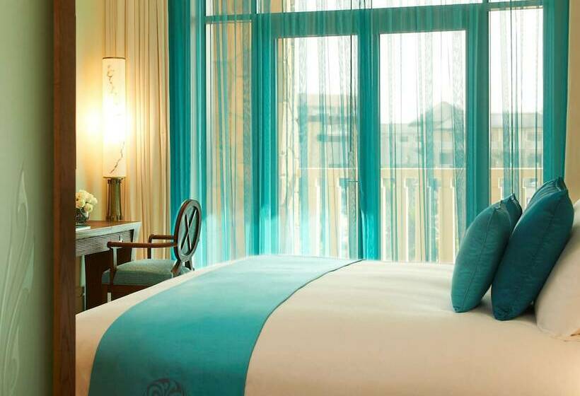 Номер Deluxe с Видом, Sofitel Dubai The Palm Resort & Spa